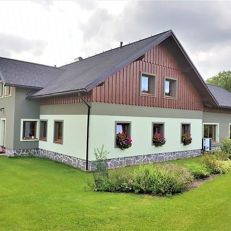 Apartmany Sara Tanvald Bagian luar foto