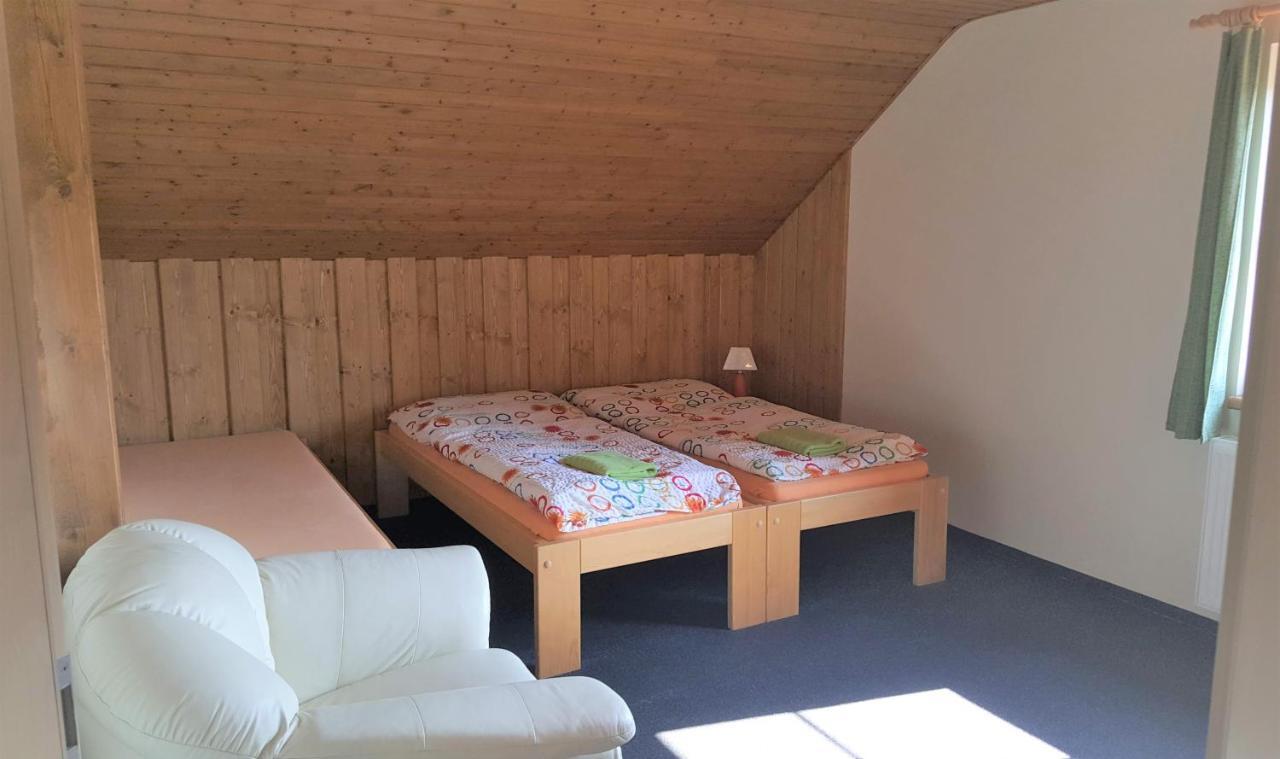 Apartmany Sara Tanvald Bagian luar foto